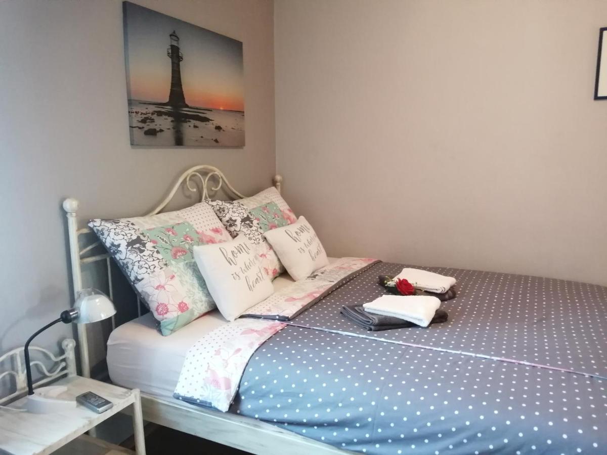 Apartments Sven-Marino Porec Bagian luar foto