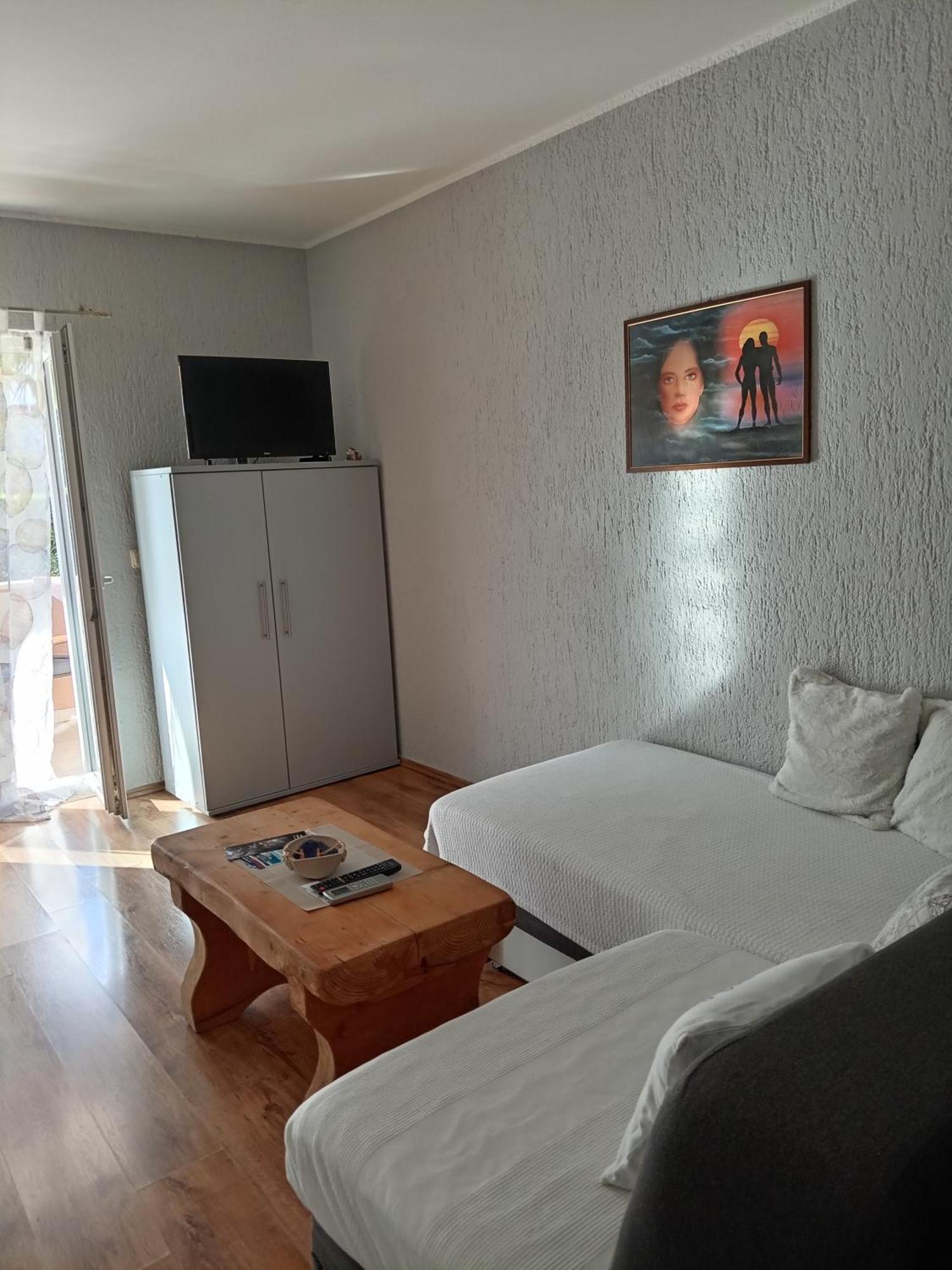 Apartments Sven-Marino Porec Bagian luar foto