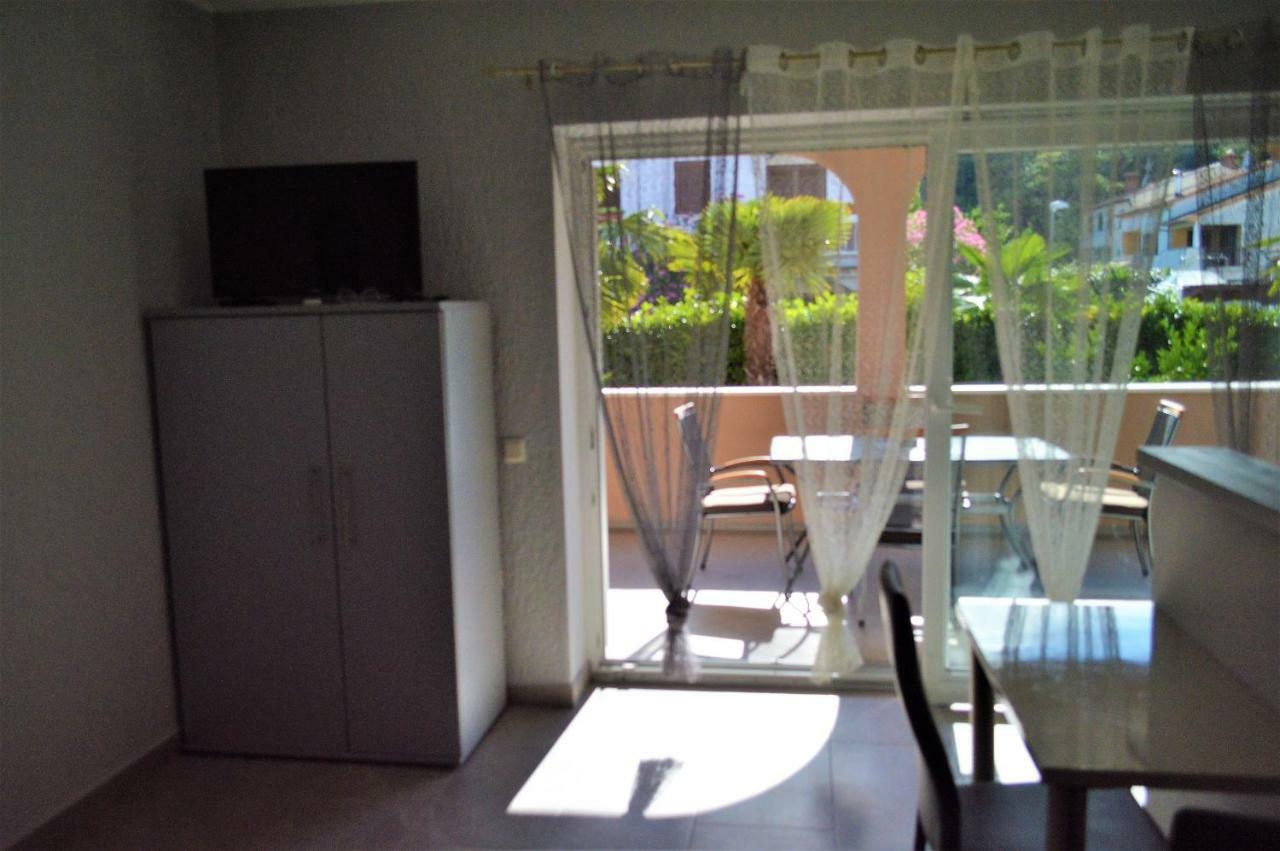 Apartments Sven-Marino Porec Bagian luar foto