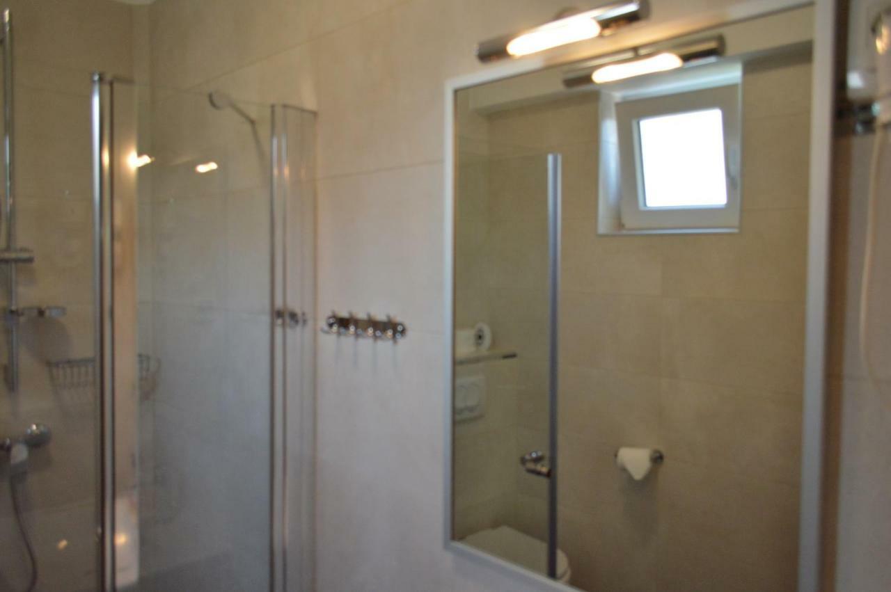 Apartments Sven-Marino Porec Bagian luar foto
